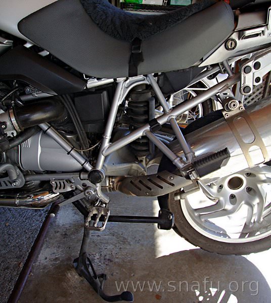 R1200GS: Ohlins shocks [rear]