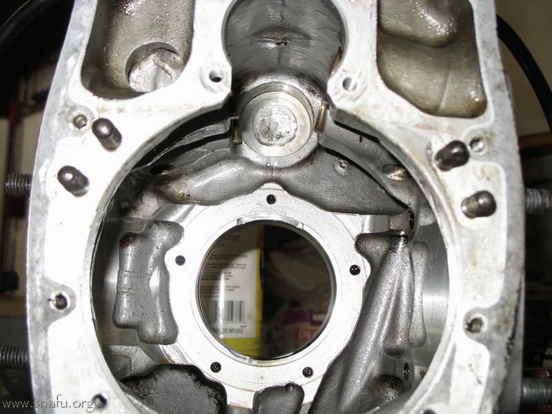 tbi 350 oil groove behind cam bearings